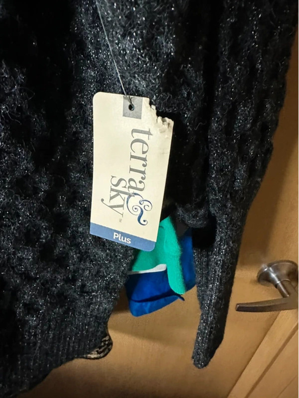 Sweater - Picture 4 of 5